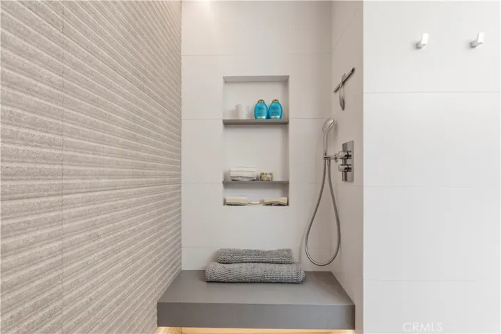 149 Sunset Terrace, Laguna Beach, California 92651