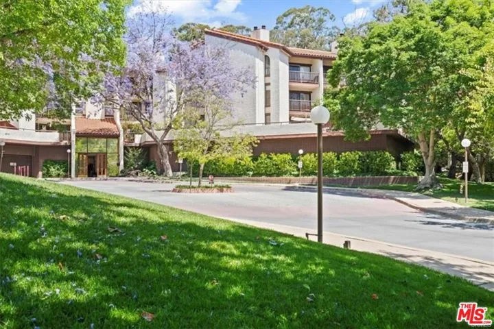 4210 Via Arbolada 304, Los Angeles, California 90042