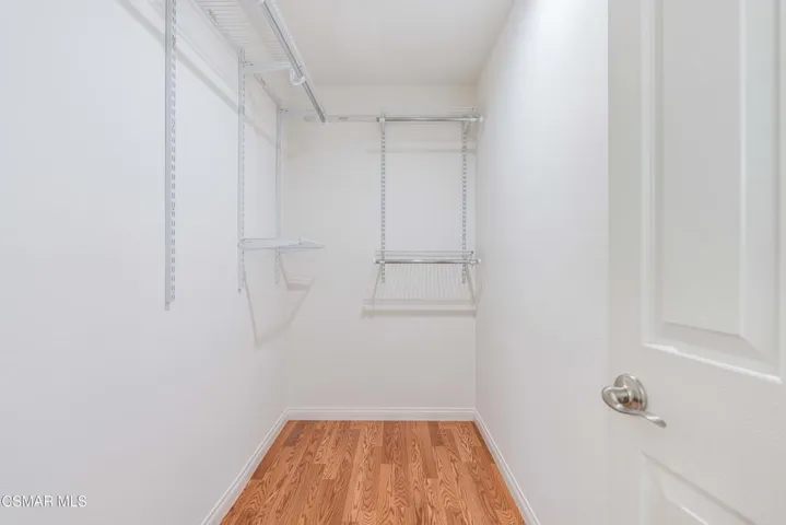 2037 Stanford Dr-22