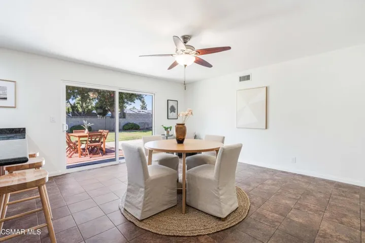 2037 Stanford Dr-6
