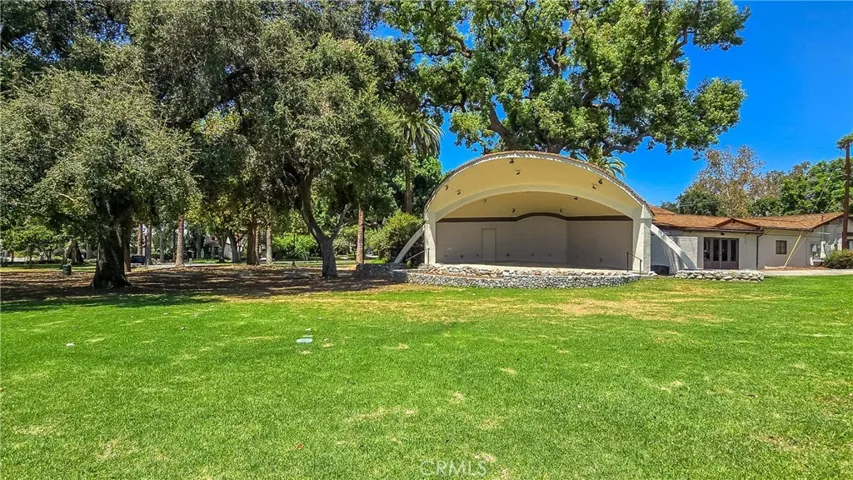 901 N Indian Hill Boulevard, Claremont, California 91711