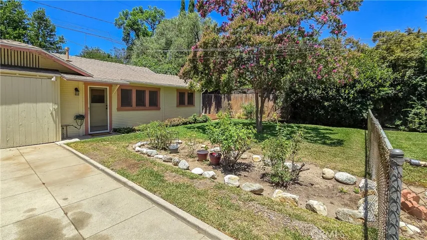 901 N Indian Hill Boulevard, Claremont, California 91711