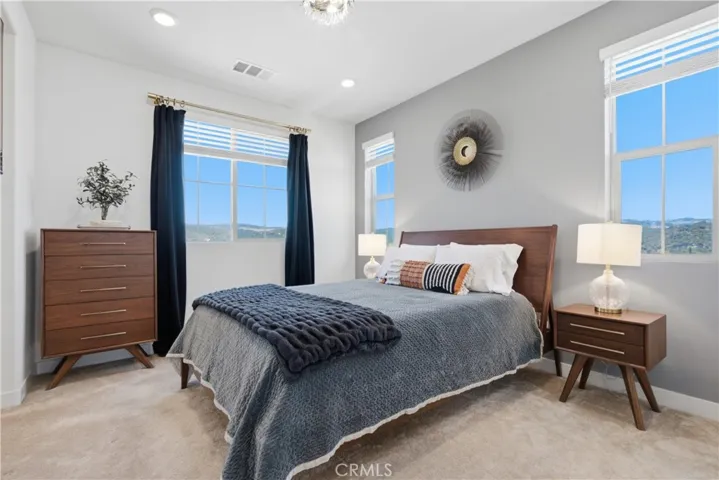231 Equine Way, Rancho Mission Viejo, California 92694