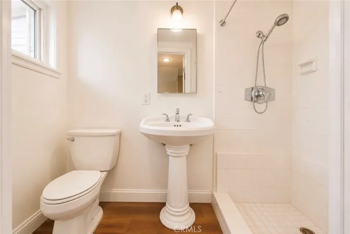 4213 W Roberts, Santa Ana, California 92704