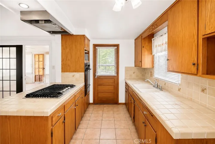 4213 W Roberts, Santa Ana, California 92704