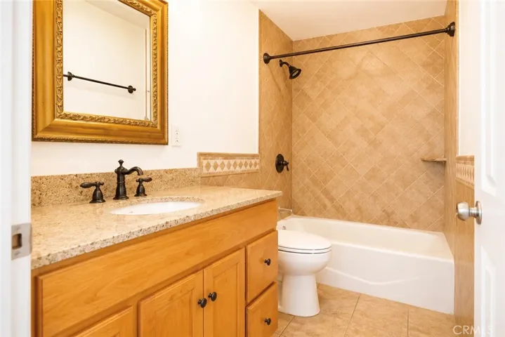 4213 W Roberts, Santa Ana, California 92704