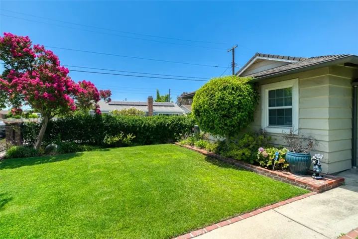 8315 Canterbury Avenue, Sun Valley, California 91352