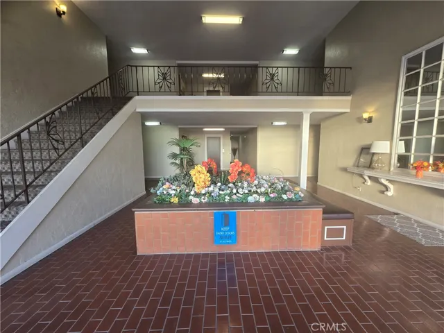 Lobby Area & Mail Boxes
