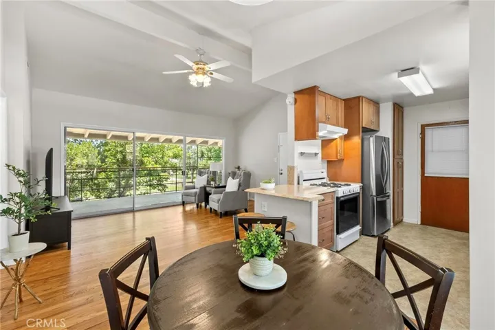 186 N Center, Redlands, California 92373