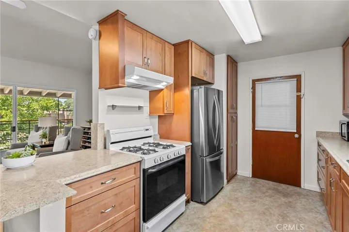 186 N Center, Redlands, California 92373