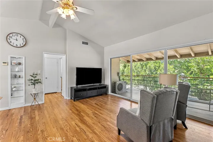 186 N Center, Redlands, California 92373