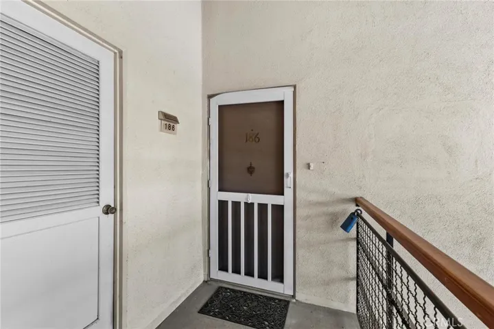 186 N Center, Redlands, California 92373