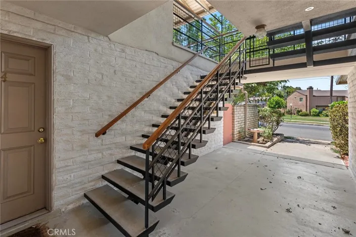 186 N Center, Redlands, California 92373