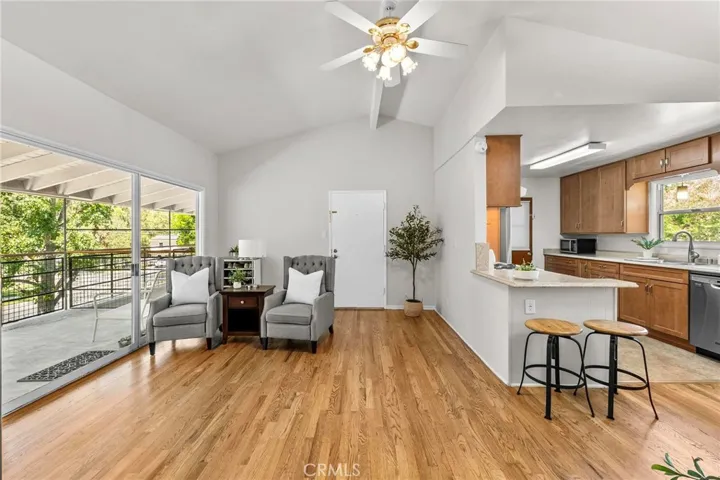 186 N Center, Redlands, California 92373