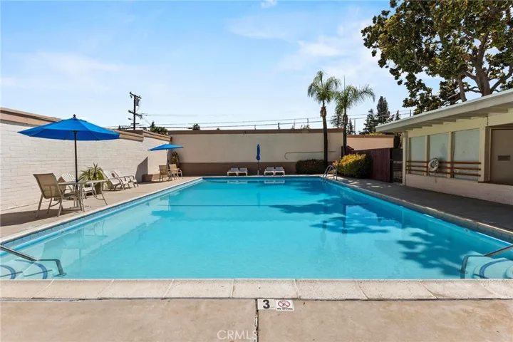 HOA Pool