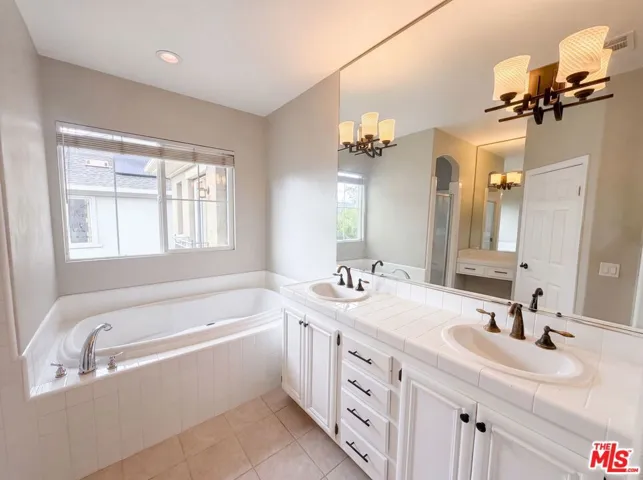 48 Laurelhurst Drive, Ladera Ranch, California 92694