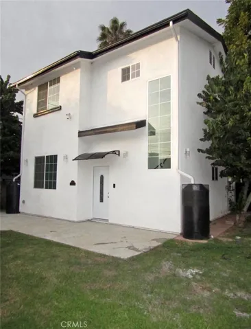 16023 Wyandotte Street, Lake Balboa, California 91406