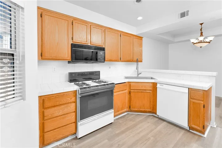 12948 Avenida Empresa, Riverside, California 92503