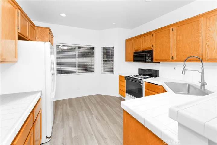 12948 Avenida Empresa, Riverside, California 92503