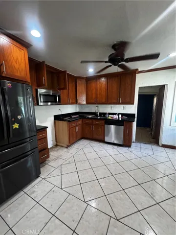 3533 116th, Inglewood, California 90303