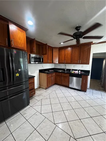 3533 116th, Inglewood, California 90303
