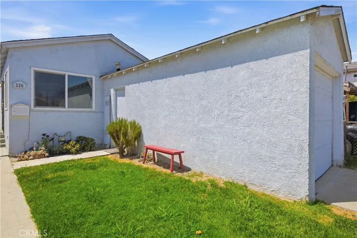 326 W Claude, Compton, California 90220