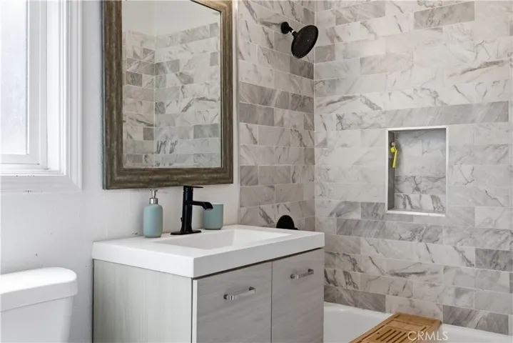 326 W Claude, Compton, California 90220