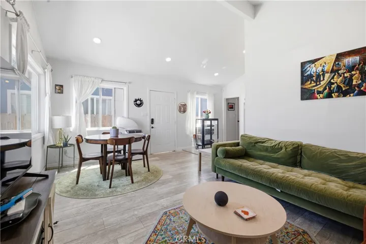 326 W Claude, Compton, California 90220