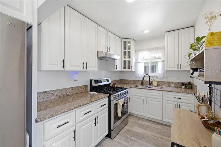 326 W Claude, Compton, California 90220