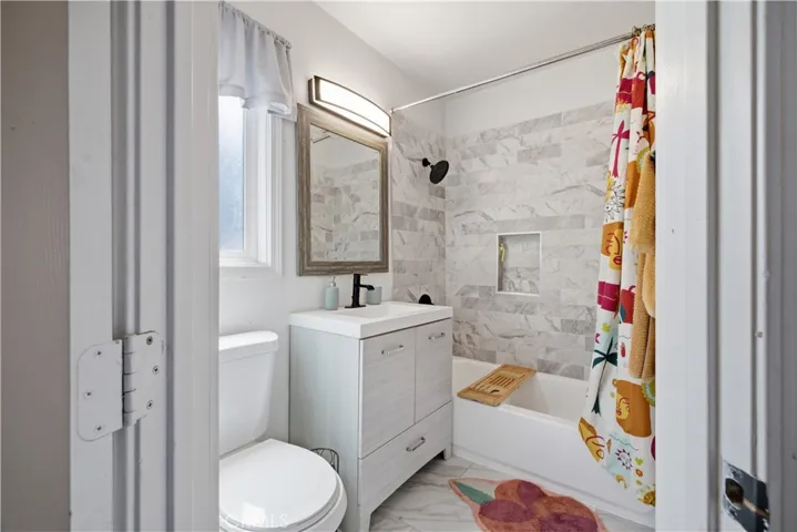 326 W Claude, Compton, California 90220