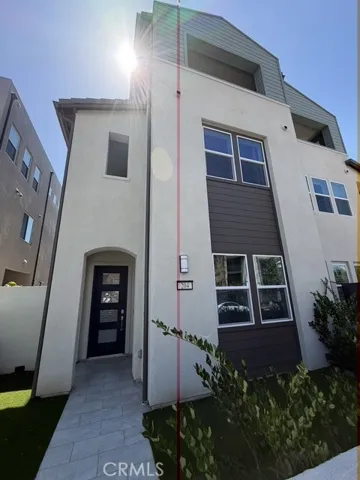 204 Baluster, Irvine, California 92618