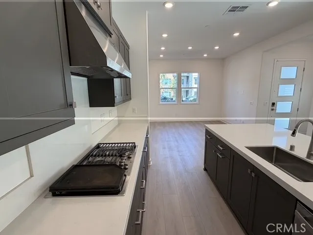 204 Baluster, Irvine, California 92618