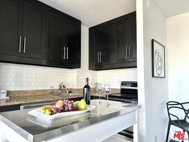 999 N Doheny Drive 408, West Hollywood, California 90069