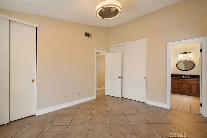 Primary suite