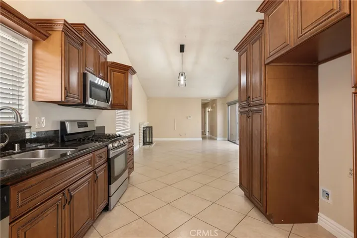 11354 Sage, Fontana, California 92337