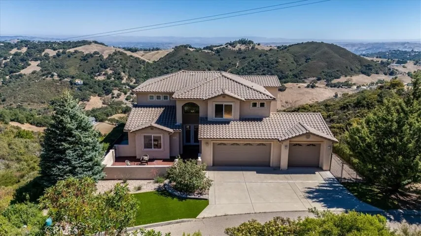 14215 Mary Austin Lane, Atascadero, California 93422