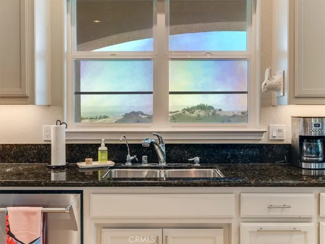 14215 Mary Austin Lane, Atascadero, California 93422