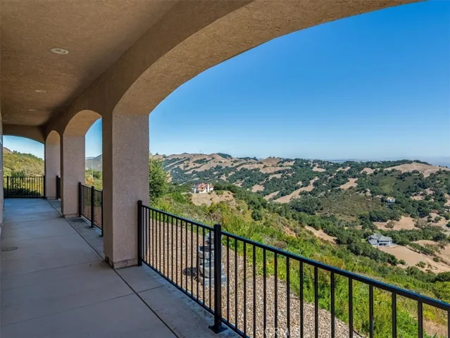 14215 Mary Austin Lane, Atascadero, California 93422
