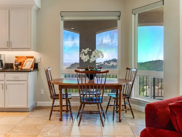 14215 Mary Austin Lane, Atascadero, California 93422