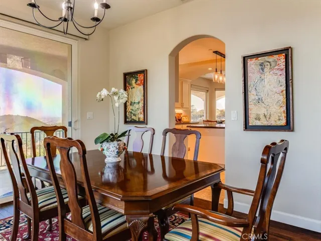 14215 Mary Austin Lane, Atascadero, California 93422