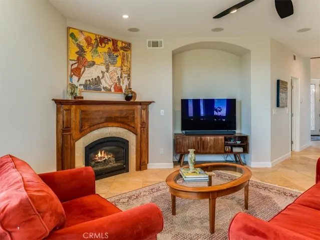 14215 Mary Austin Lane, Atascadero, California 93422