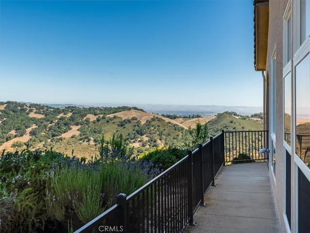 14215 Mary Austin Lane, Atascadero, California 93422