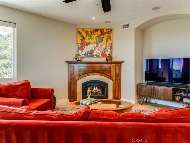 14215 Mary Austin Lane, Atascadero, California 93422