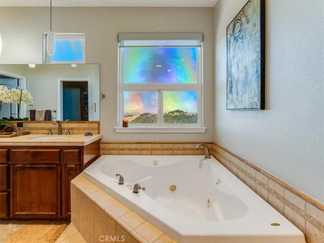 14215 Mary Austin Lane, Atascadero, California 93422