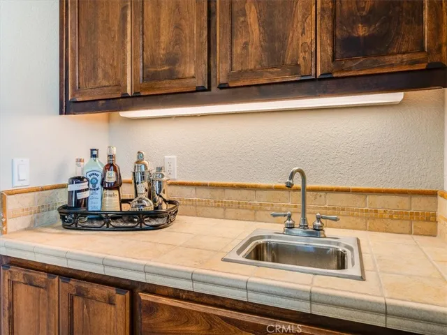 14215 Mary Austin Lane, Atascadero, California 93422