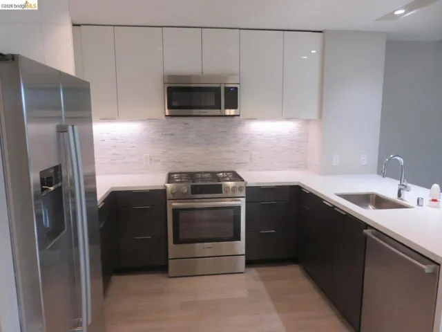 10 Kennedy Pl 203, San Francisco, California 94124