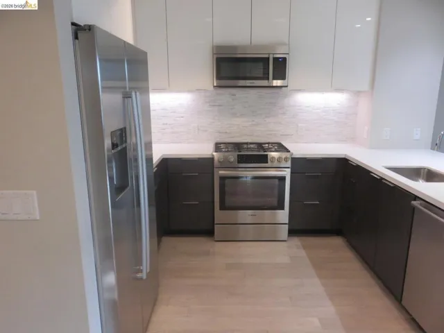10 Kennedy Pl 203, San Francisco, California 94124