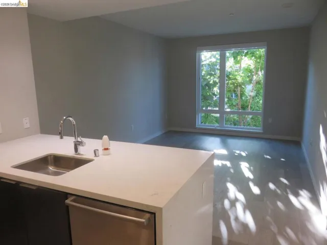 10 Kennedy Pl 203, San Francisco, California 94124