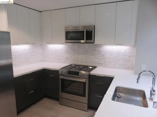 10 Kennedy Pl 203, San Francisco, California 94124