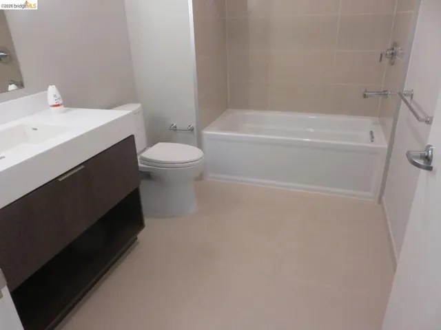 10 Kennedy Pl 203, San Francisco, California 94124